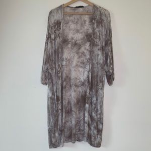 Tie dye duster by Audrey 3+1. Great condition.